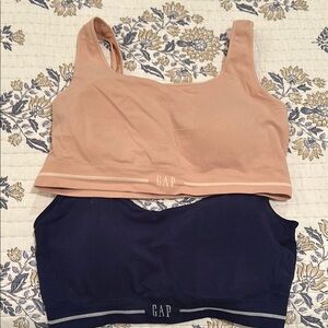 GAP Peach and Navy Sports Bras size xxl